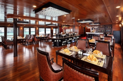 V'Spirit Premier Cruise - Restaurant 